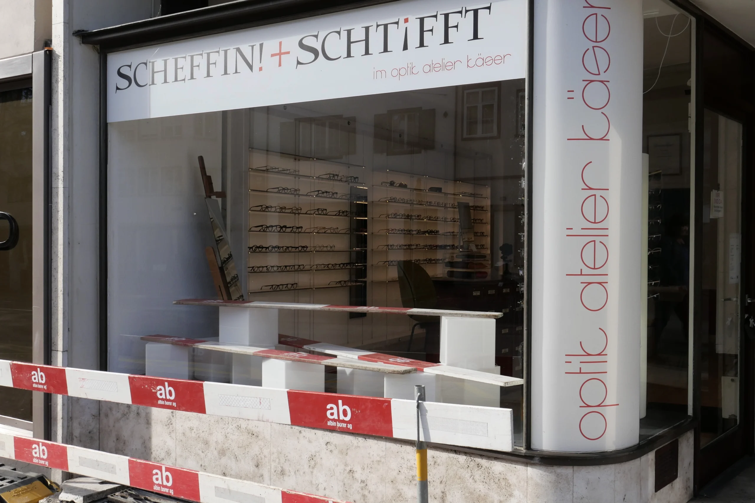 Schaufenster Nr. 114: BAUSTELLEN-VERKAUF - SALE 2025