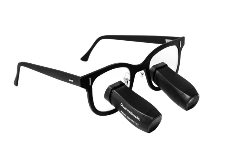 Chirurgische Lupenbrillen von Designs for Vision