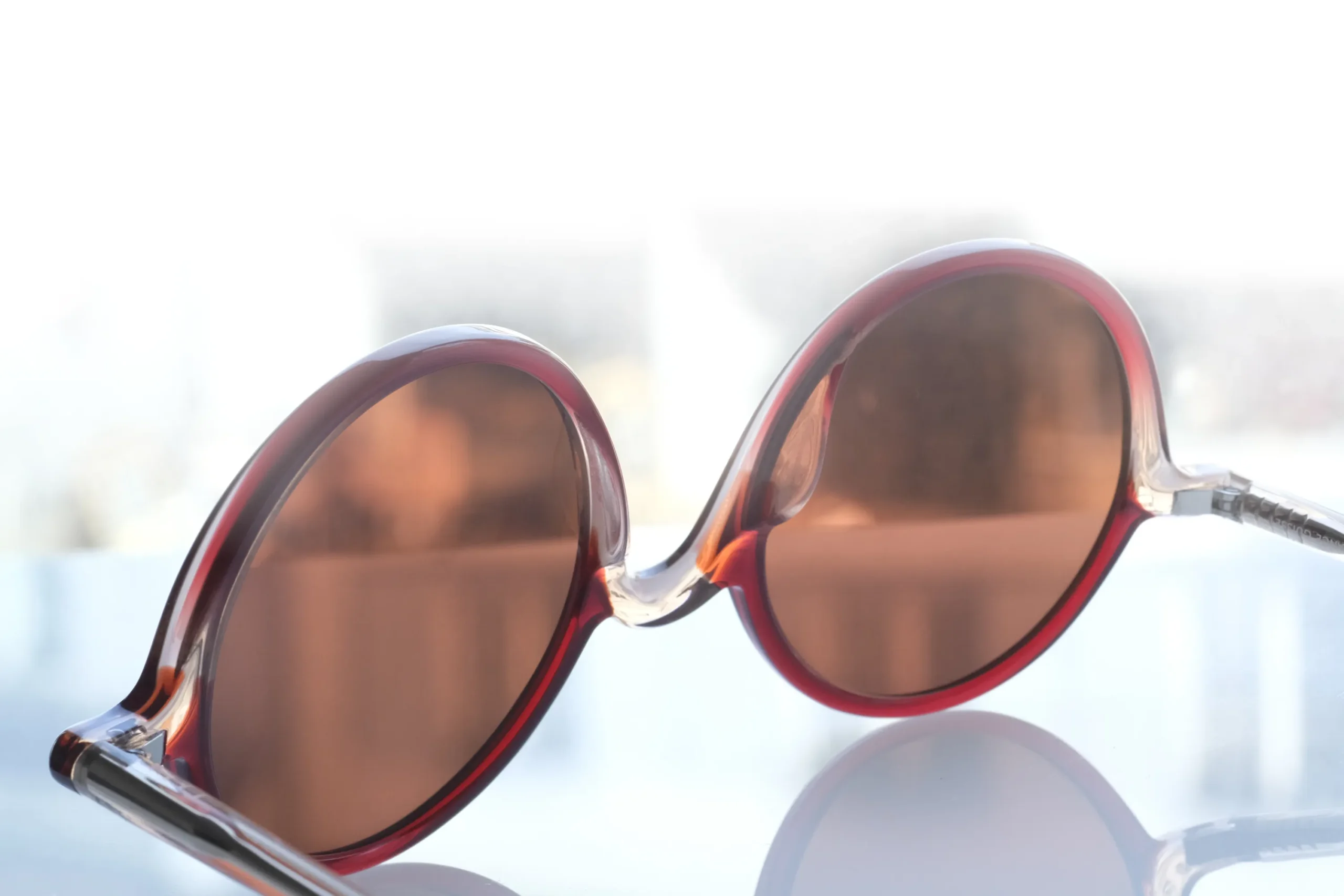 Constance Guisset -Virgule Light, Sun