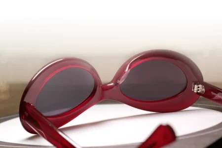 Oliver Goldsmith - Bude - Archive Colour Release (1959): Raspberry Coulis