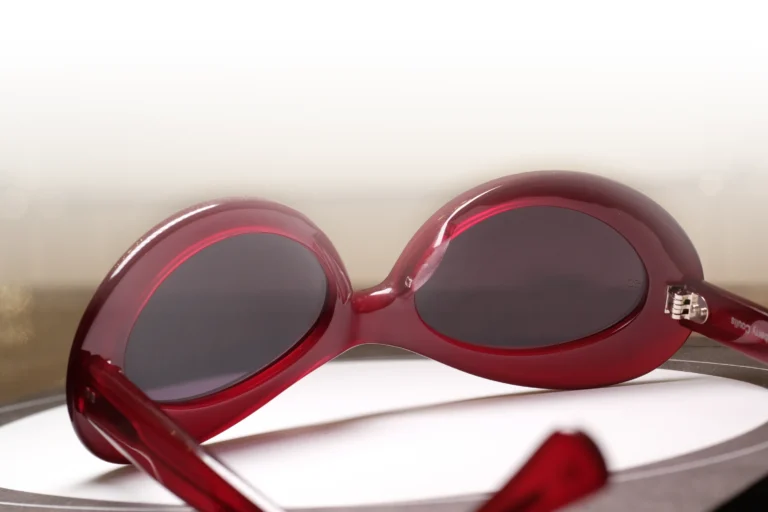 Oliver Goldsmith - Bude - Archive Colour Release (1959): Raspberry Coulis